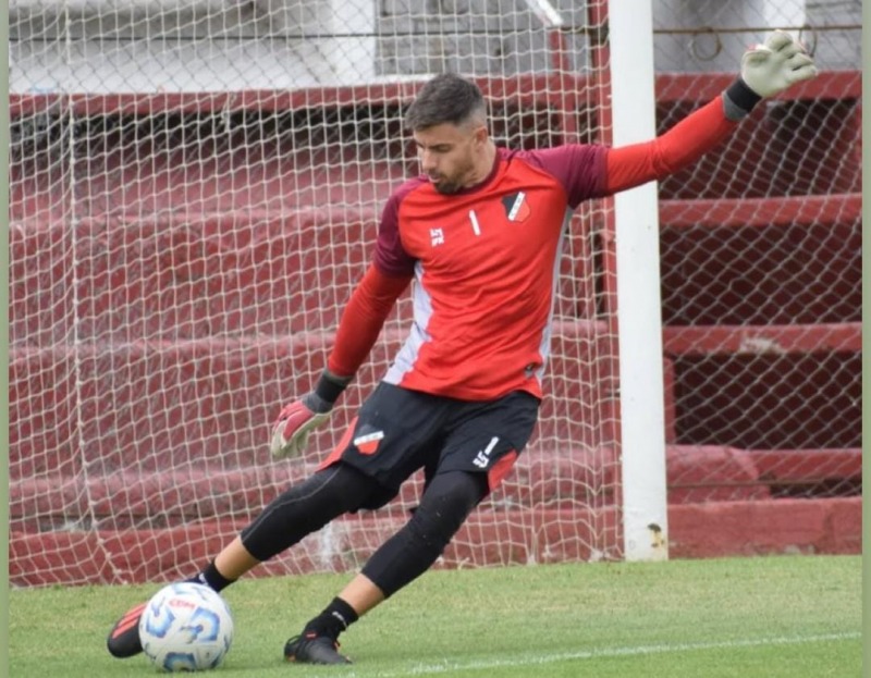 En un amistoso, Nacho Pietrobono debut en Deportivo Maip